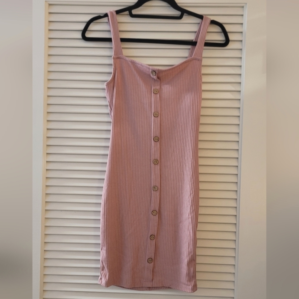 Iris - Pink Ribbed Dress With Straps & Faux Buttons